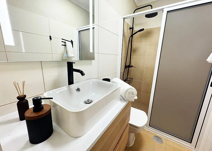 10 Min To Calheta - Da Natureza - King Size Bed - Large Terrace Arco da Calheta (Madeira)